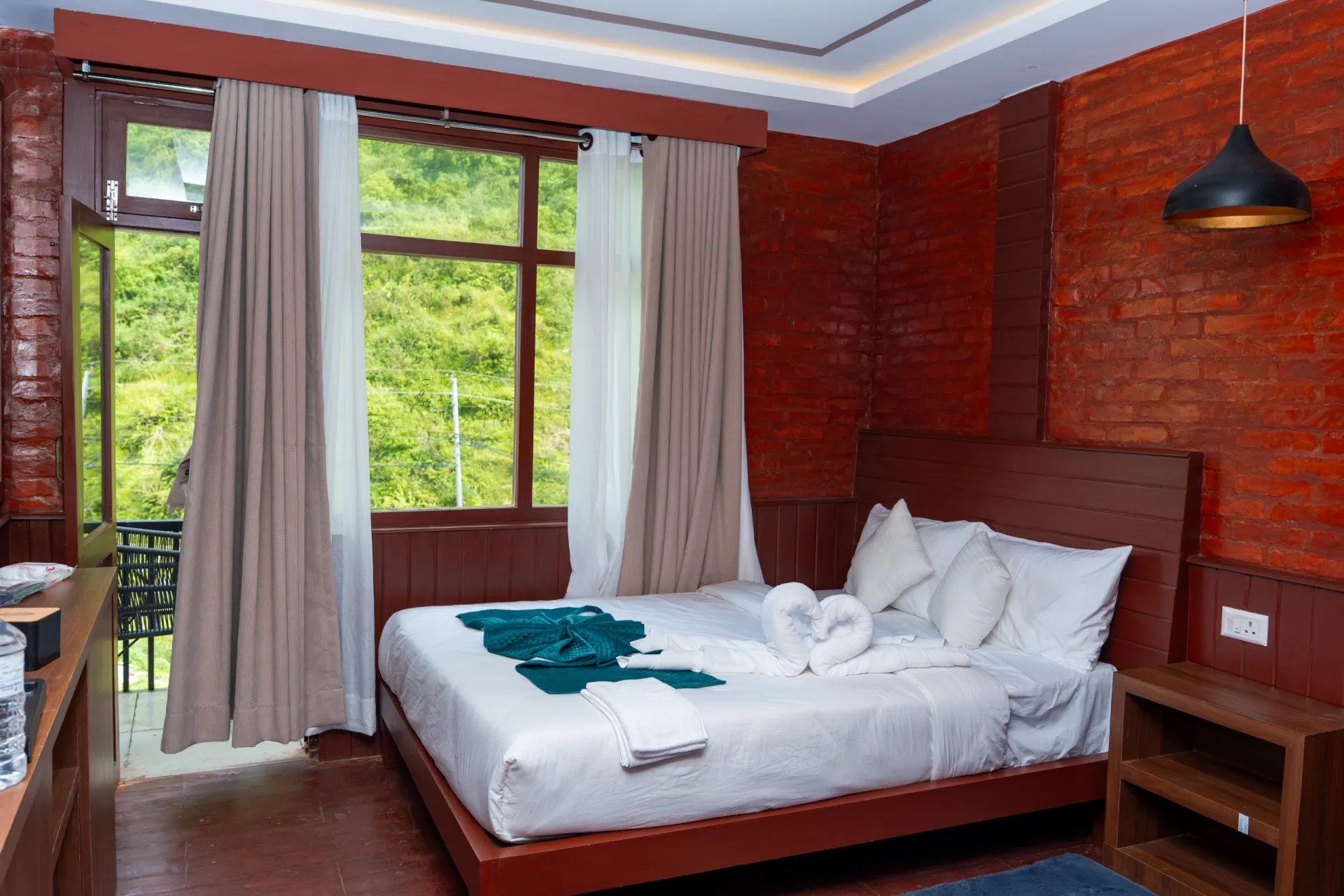 Deluxe Luxury Room